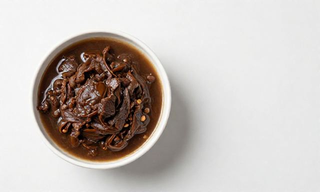 차돌된장찌개 관련 이미지 - 깊은 풍미를 완성하는 차돌된장찌개, 고기 선택과 육수 조화의 한 끗 차이